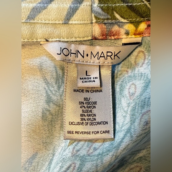 John Mark women’s tunic - Picture 3 of 3